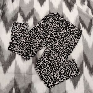 The Children's Place Girls Velvet leggings Size Large 10/12